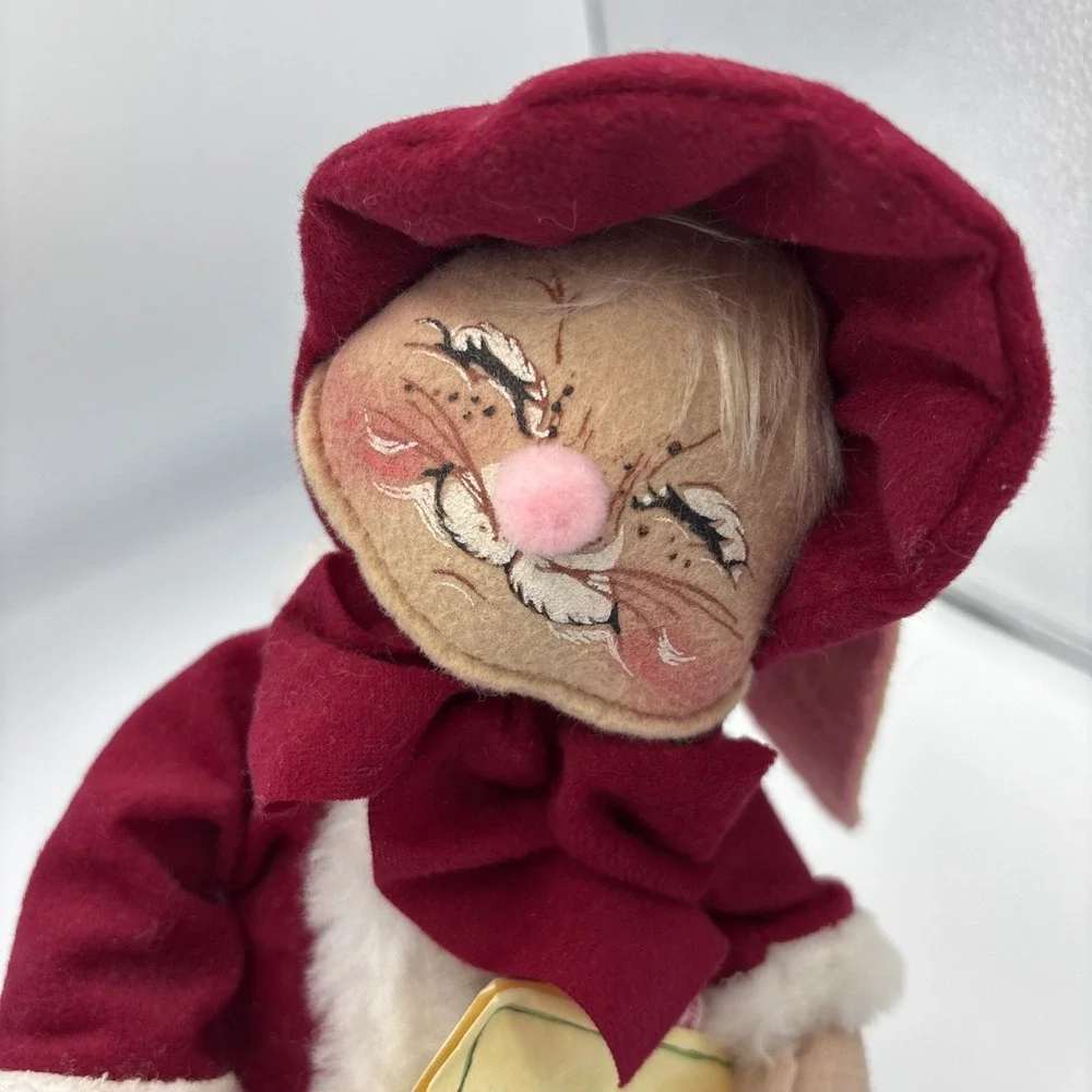 Vintage 1998 Annalee Bunny‎ Figurine Doll 10